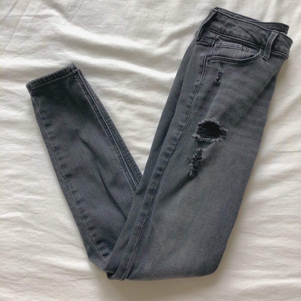 Mid-Rise Distressed Rockstar Jeans